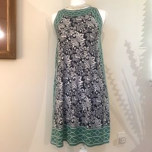 Max studio, XS sleeveless dress In a beautiful bordered pattern.